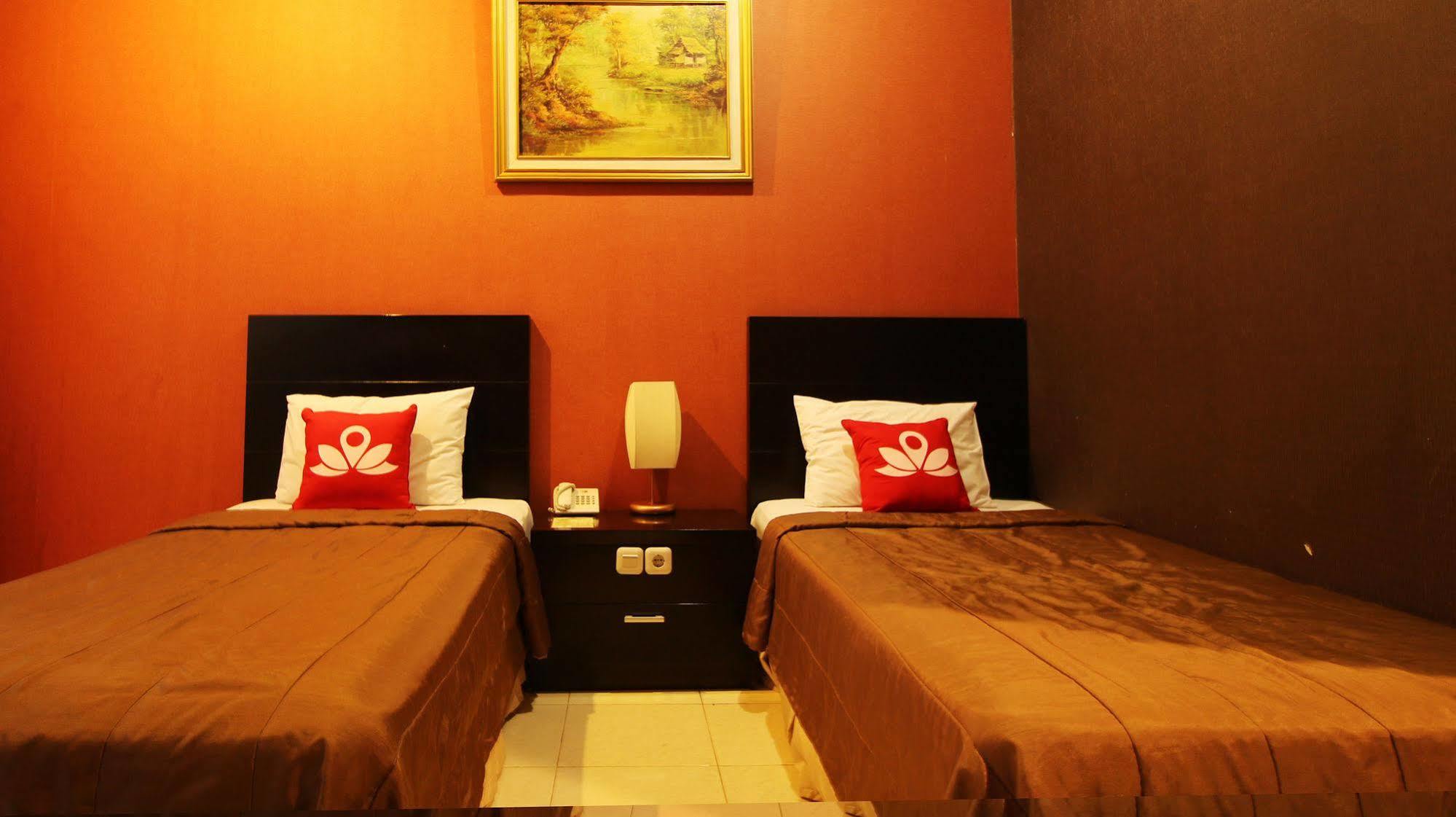 Zen Rooms Grand Hotel Lembang Exteriér fotografie