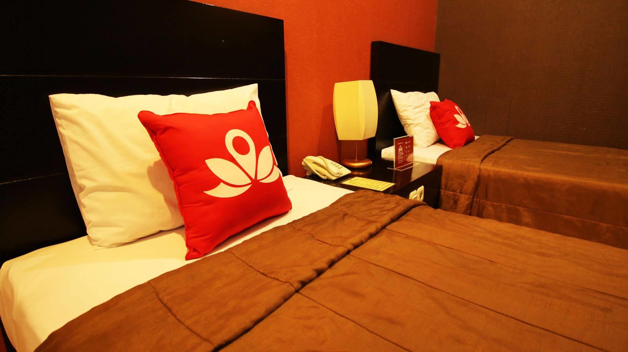 Zen Rooms Grand Hotel Lembang Exteriér fotografie